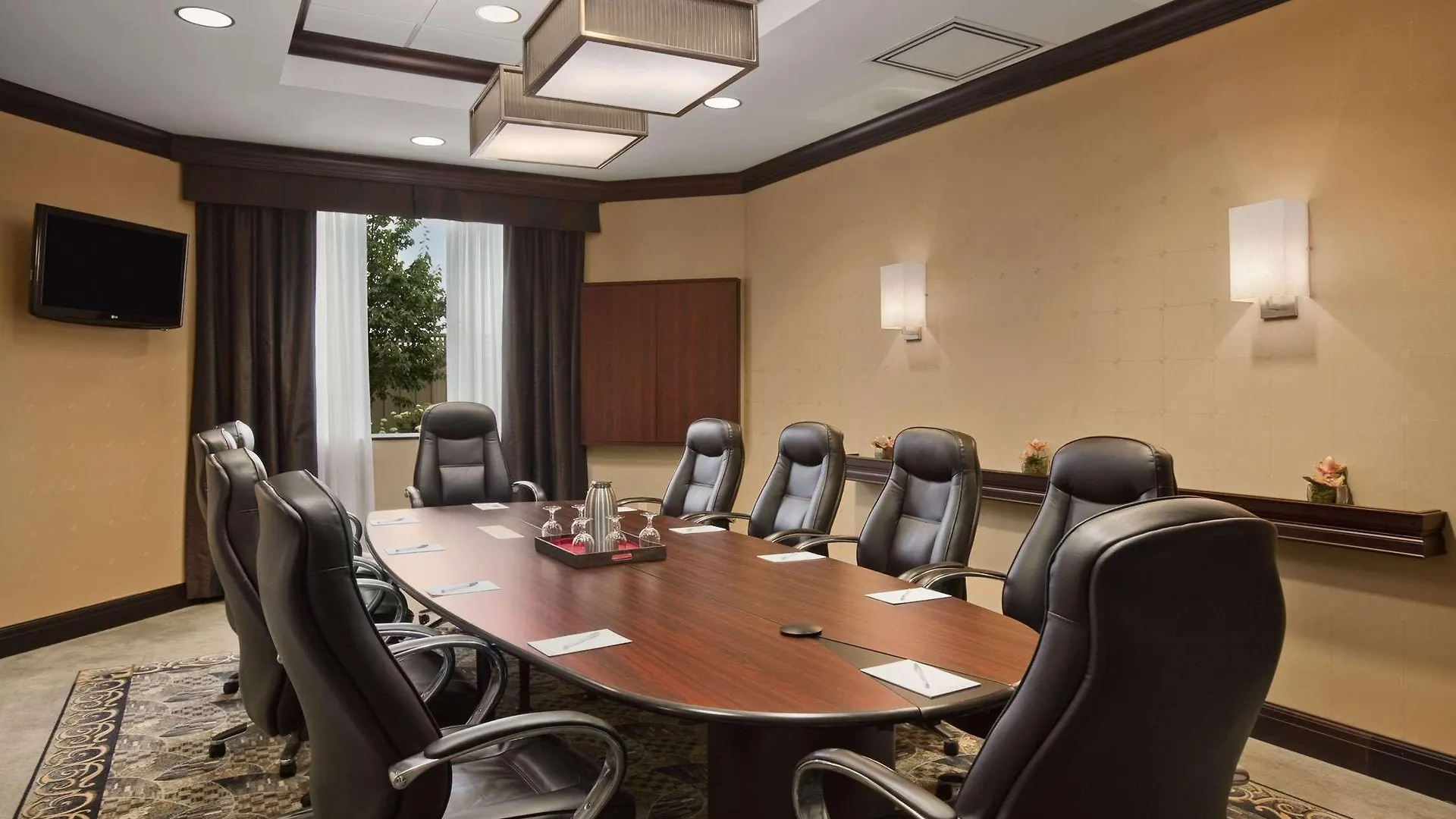 Hampton Inn By Hilton Toronto Airport Corporate Centre 3*,