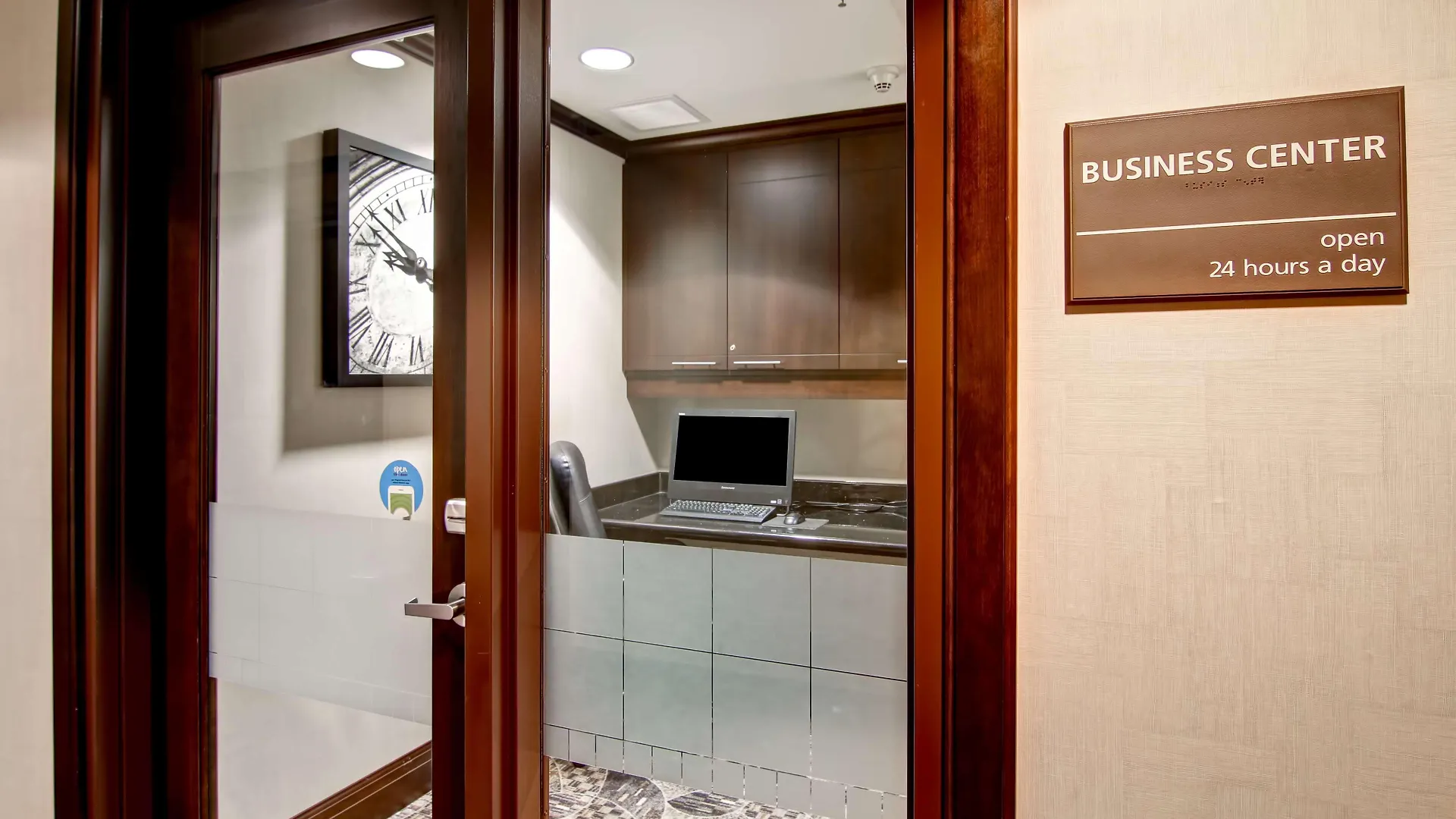 Hampton Inn By Hilton Toronto Airport Corporate Centre Hotel