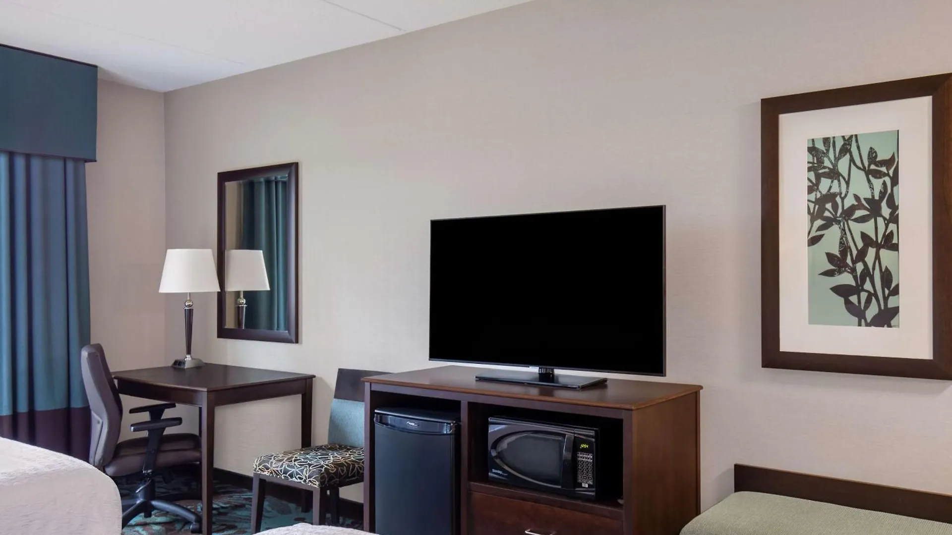 Hampton Inn By Hilton Toronto Airport Corporate Centre Hotel