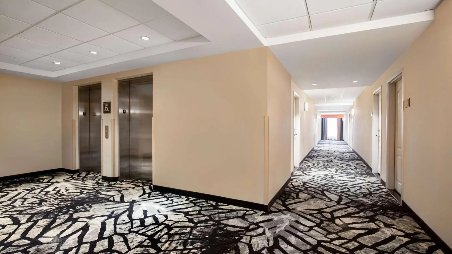 *** Hotel Hampton Inn By Hilton Toronto Airport Corporate Centre Canada
