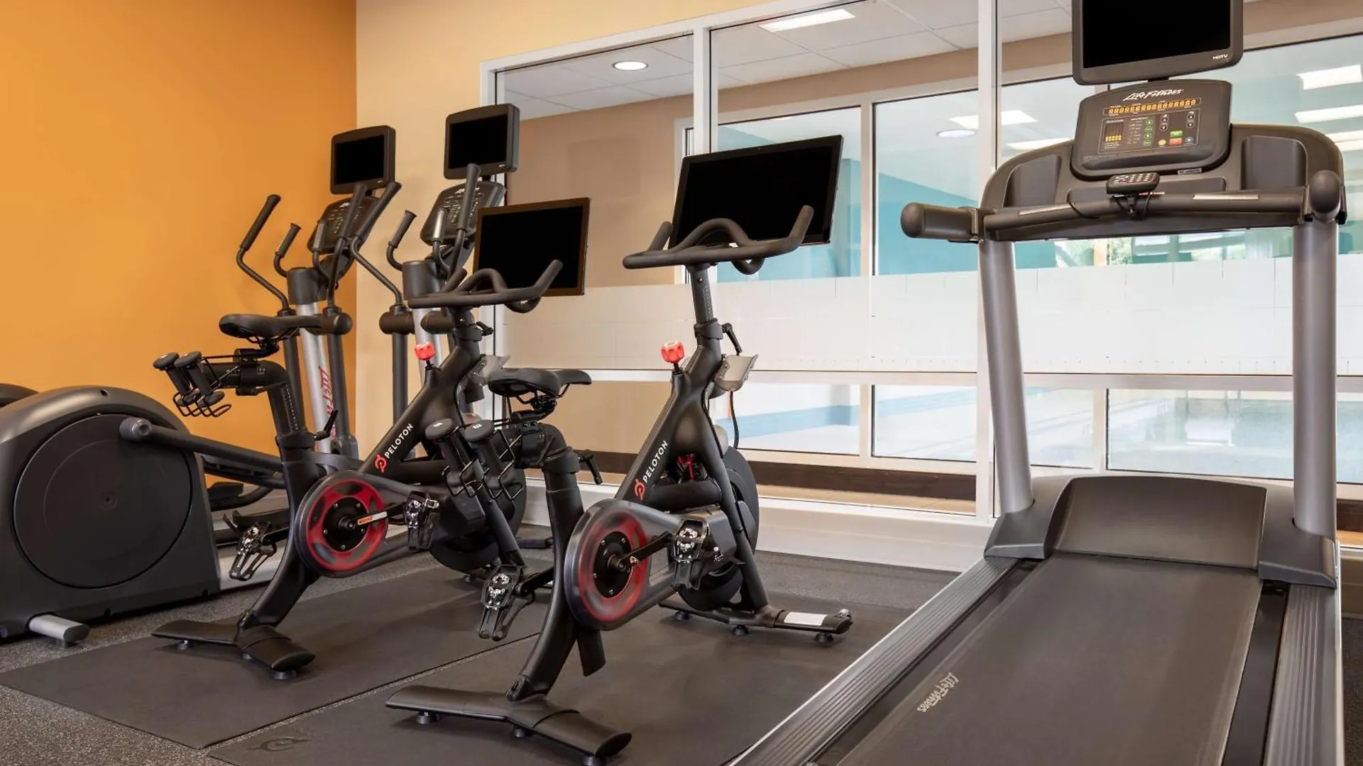Hampton Inn By Hilton Toronto Airport Corporate Centre Hotel